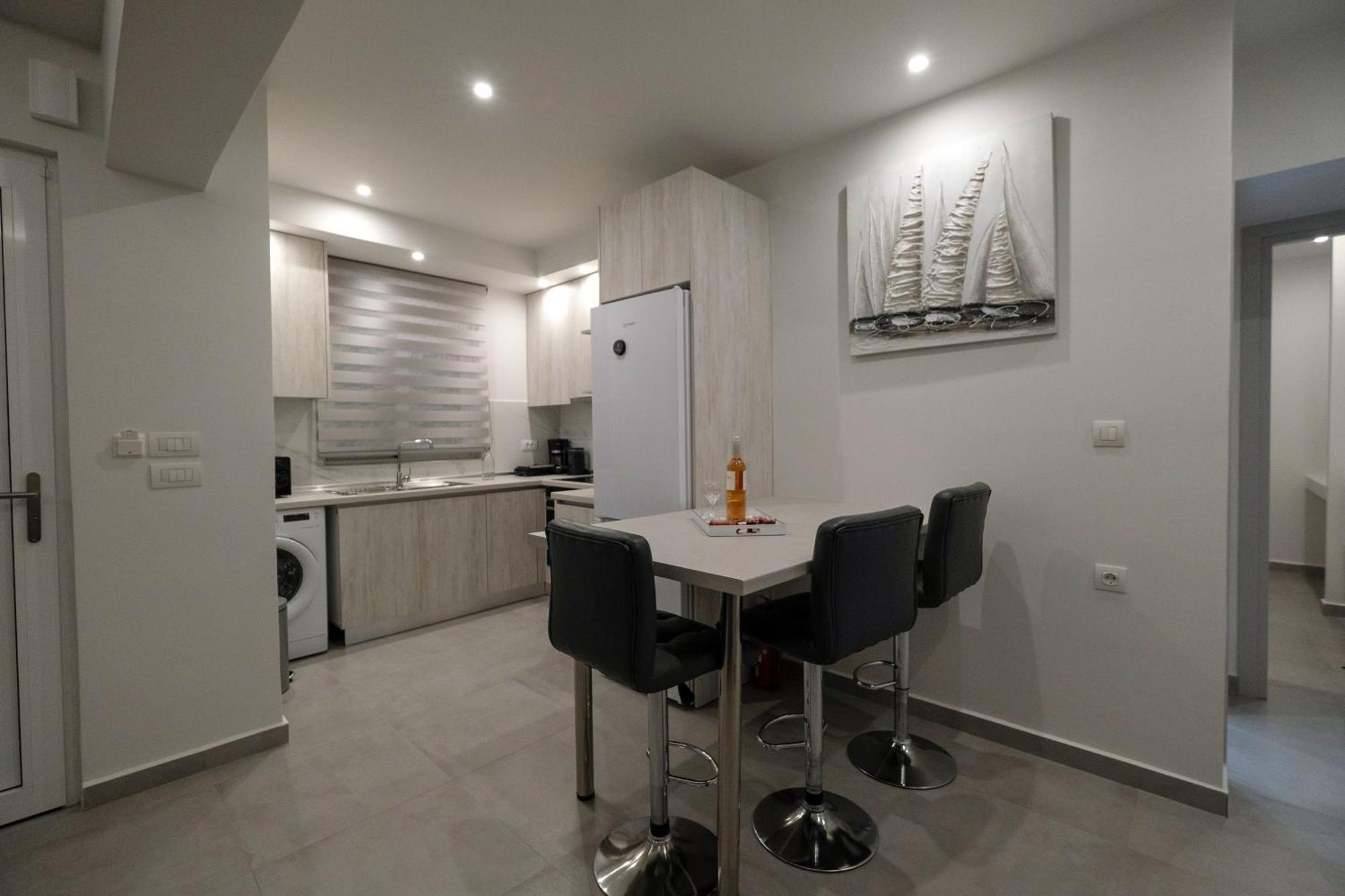 Rhodes Retreat: Modern Comfort In Serene Luxury Rhodes City Exterior foto